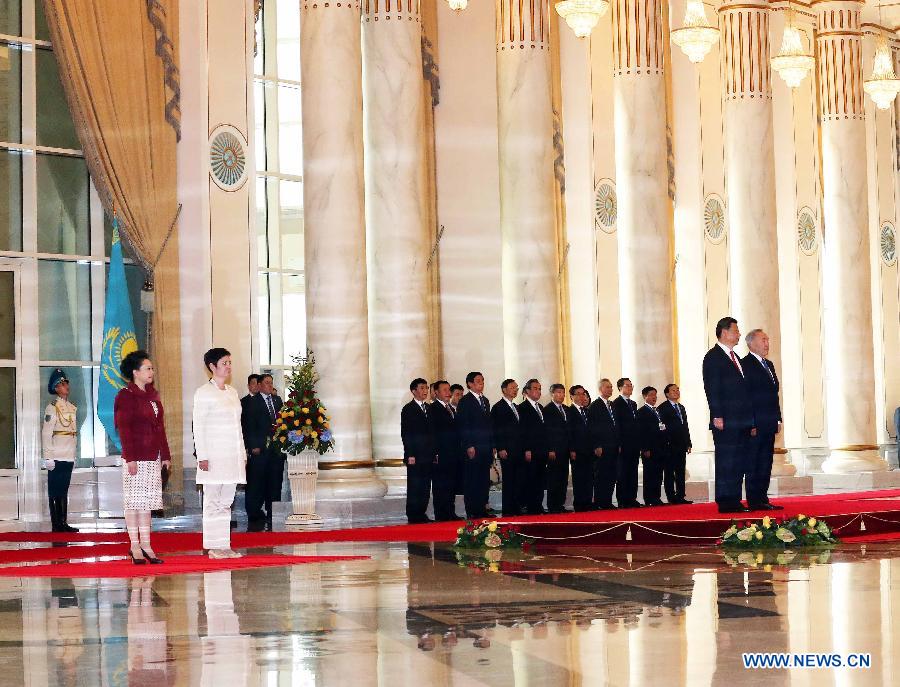 Си Цзиньпин провел переговоры с Н.Назарбаевым