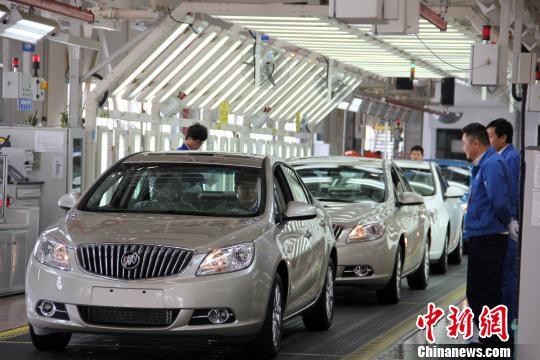 В Китае снова снизились темпы роста производства и сбыта автомобилей