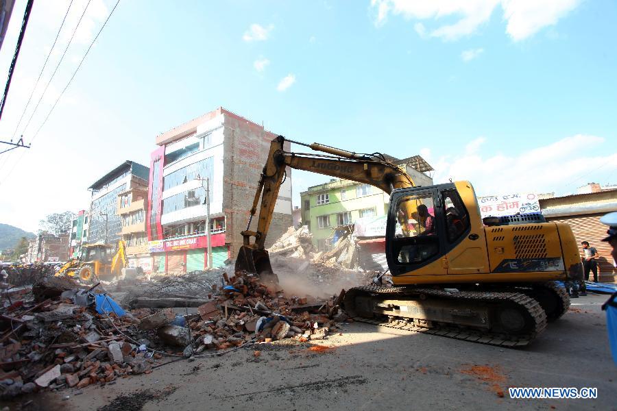 В Непале произошло новое землетрясение магнитудой 7,5, сообщений о пострадавших китайских гражданах пока не поступало