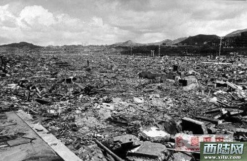 Атомные бомбардировки Хиросимы и Нагасаки
