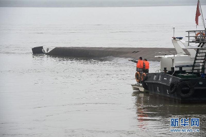 Си Цзиньпин отдал важные указания в связи с крушением судна на реке Янцзы