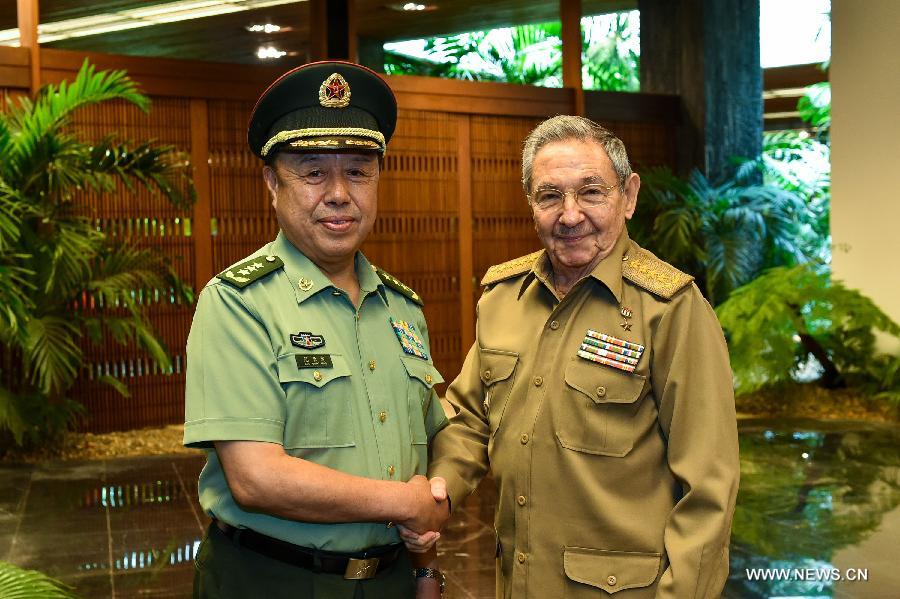 Состоялась встреча между Раулем Кастро и Фань Чанлуном