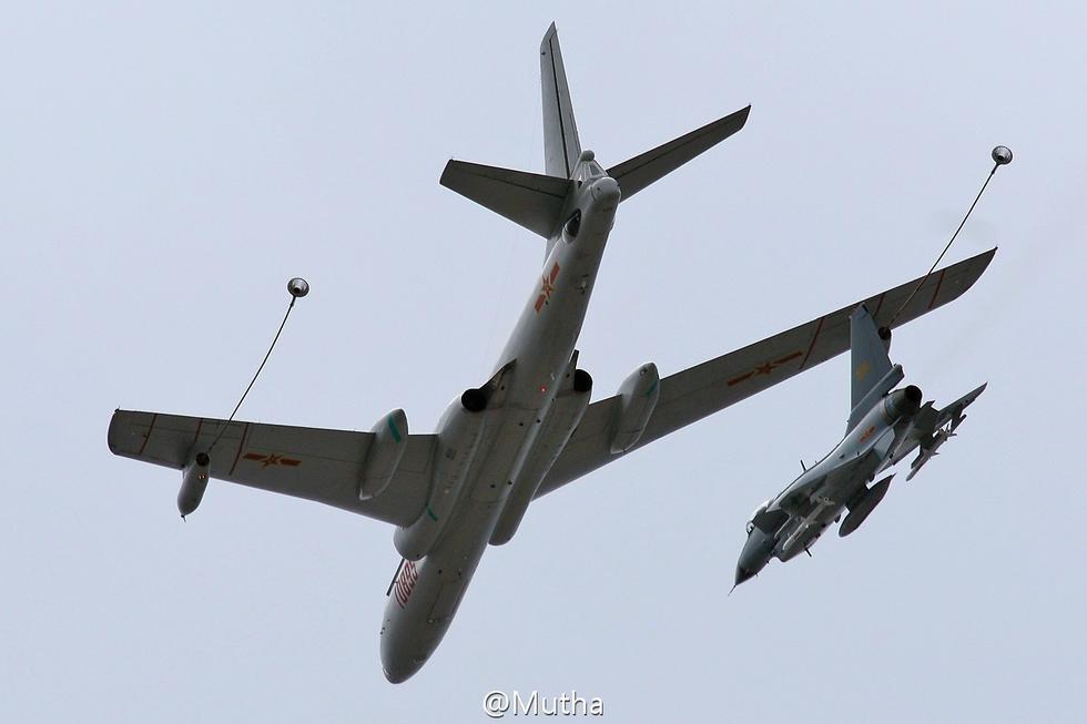 ВВС Китая провели масштабную репетицию Парада Победы в Пекине