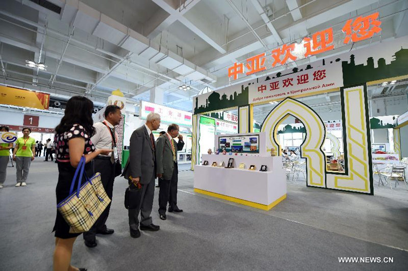 На открывшейся 21-й Ланьчжоуской ярмарке заключены контракты на рекордную сумму
