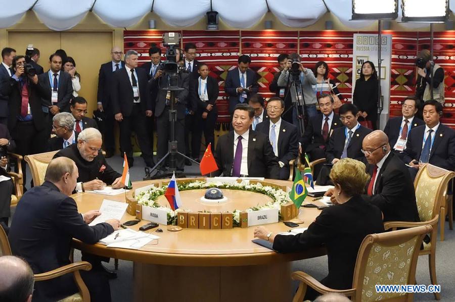 Си Цзиньпин принял участие в седьмой встрече руководителей стран БРИКС