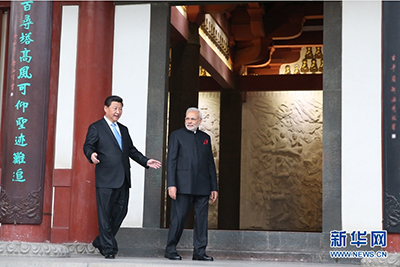 14 мая председатель КНР Си Цзиньпин после официальной встречи с премьер-министром Индии Нарендрой Моди посетил сианьский храм Дацыэнь. 