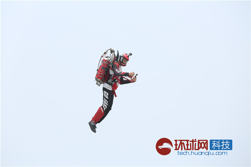 Реактивный ранец «Gofast» совершил первый полет в Китае