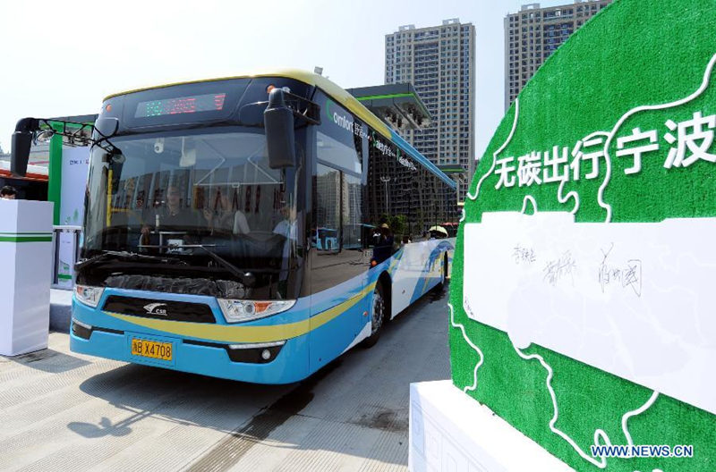 В Нинбо введена в эксплуатацию первая в мире линия общественного транспорта, на которой работают электробусы на суперконденсаторах, заряжающиеся за 10 секунд