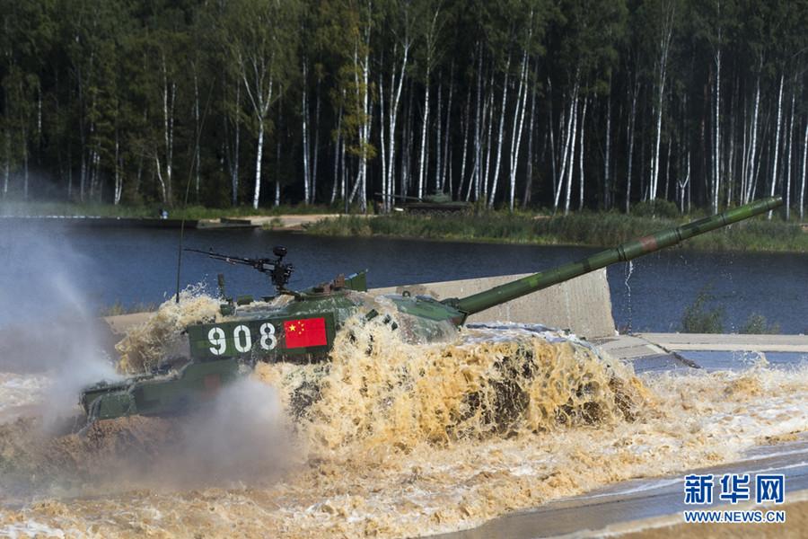 Китайские танки на  Международных армейских играх в Подмосковье