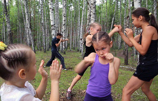 8-летняя казахская девочка поразила китайских интернет-пользователей своим боксерским мастерством 