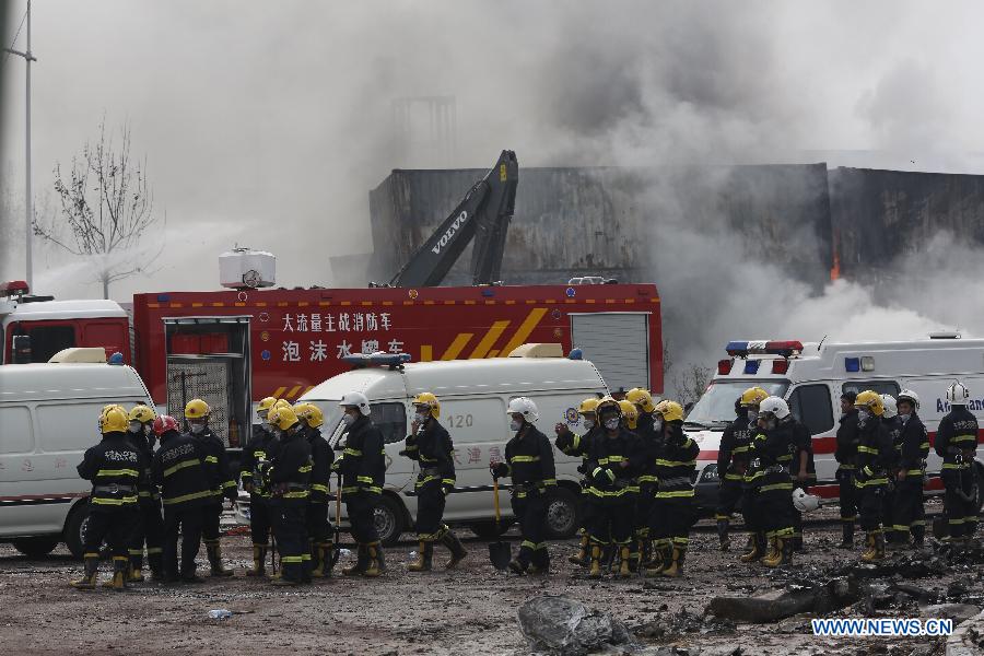 Тушение пожара в Тяньцзине