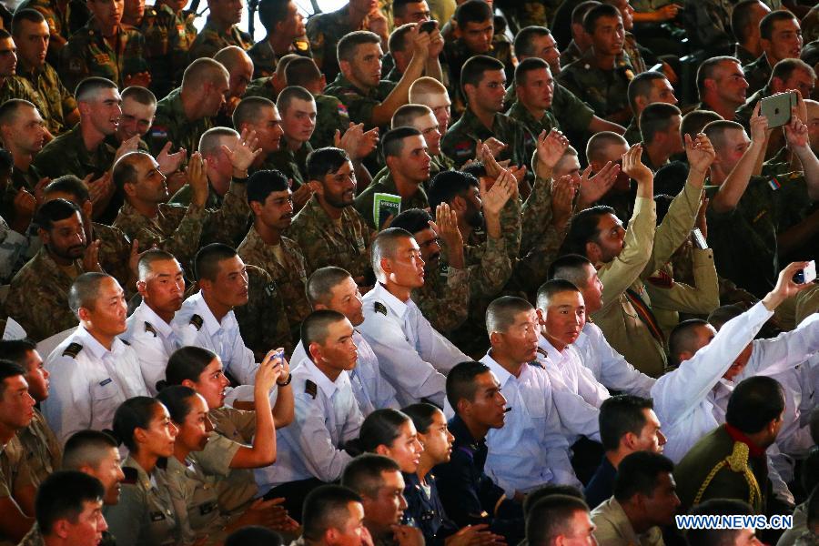 Зарубежные участники военного парада 3 сентября знакомятся с Пекином