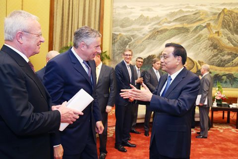 Руководители крупнейших мировых компаний пишут Ли Кэцяну: «В Китае отмечается экономический рост и мы будем следовать этому росту»