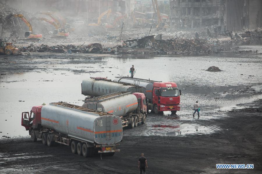Число жертв взрывов на складе с опасными химикатами в Северном Китае возросло до 139 человек