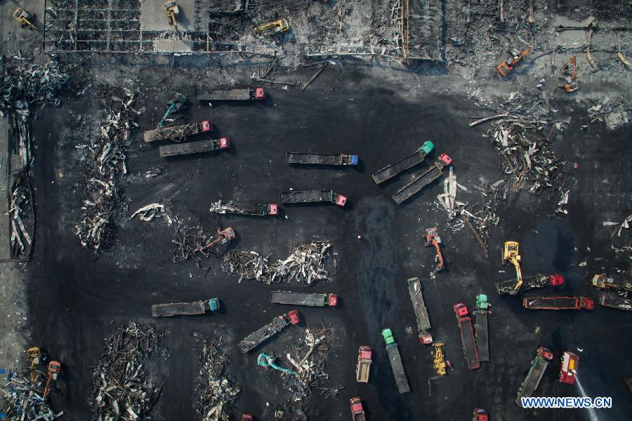 Число жертв взрывов на складе с опасными химикатами в Северном Китае возросло до 145 человек