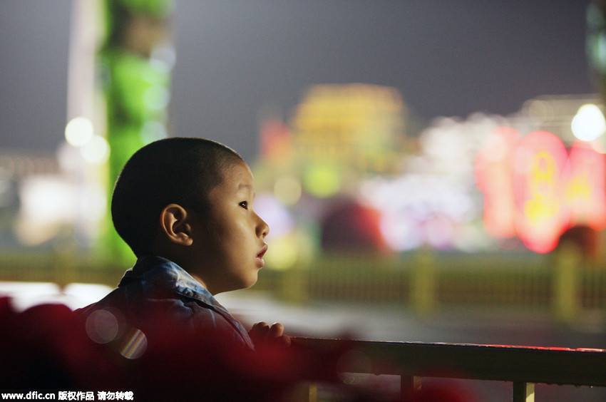 Ослепительная ночь на площади Тяньаньмэнь