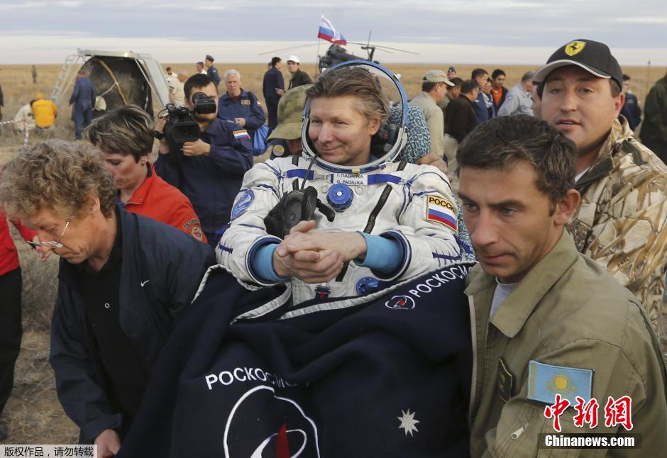 Российский космонавт Геннадий Падалка установил мировой рекорд по продолжительности пребывания человека на орбите