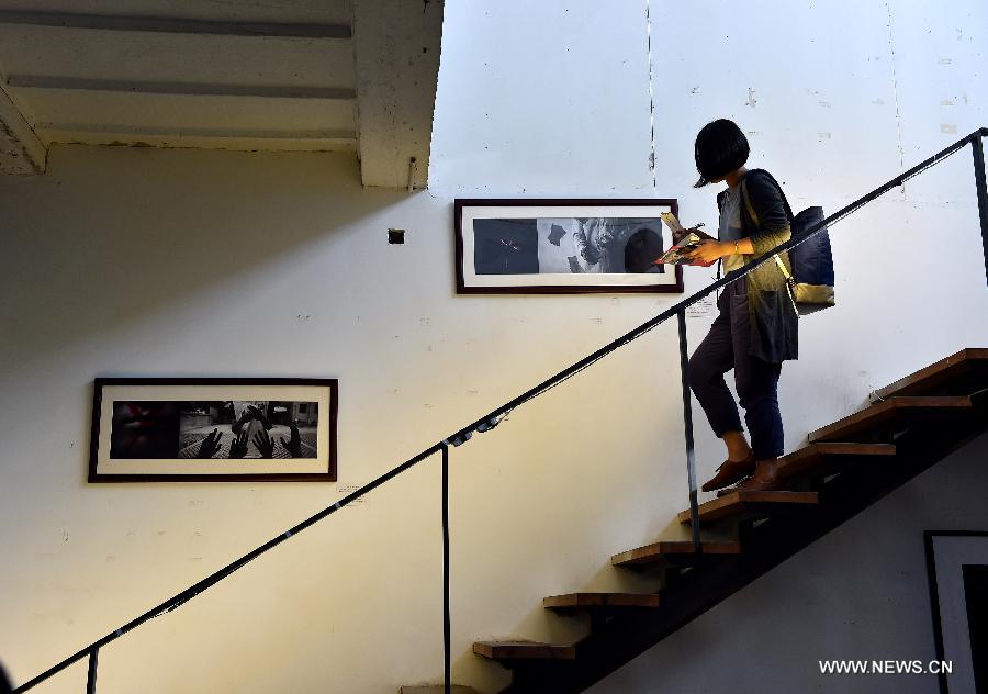 Международная фотовыставка-2015 проходит в китайском древнем городке Пинъяо