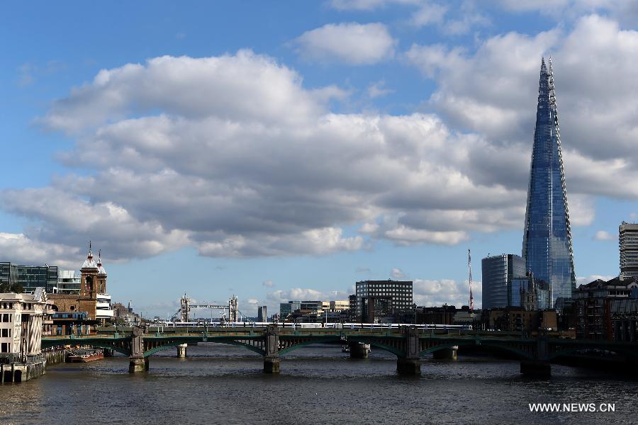 Лондон намерен стать глобальным финансовым коридором для Китая -- президент британской компании Standard Life Гэрри Гримстоун