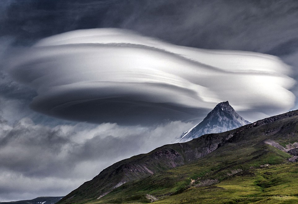 Чудесные облака над российскими горами