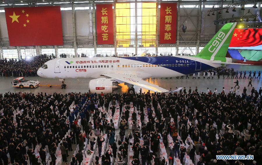 Первый испытательный полет китайского самолета С919 должен состояться в 2016 году
