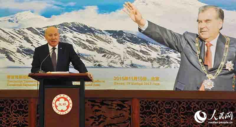 500 мгновений истории. В Пекине состоялась презентация фотоальбома «Эмомали Рахмон. Миссия созидания»