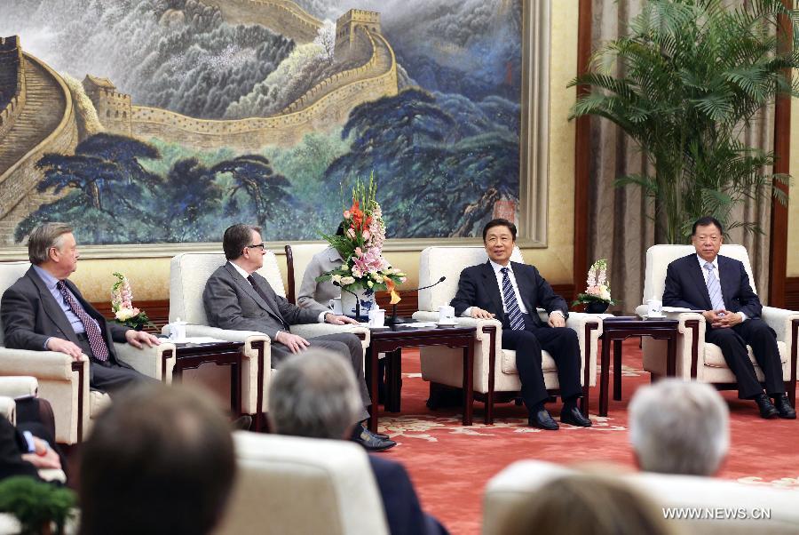 Ли Юаньчао встретился с британскими участниками 8-го диалога между политическими партиями Китая и Великобритании