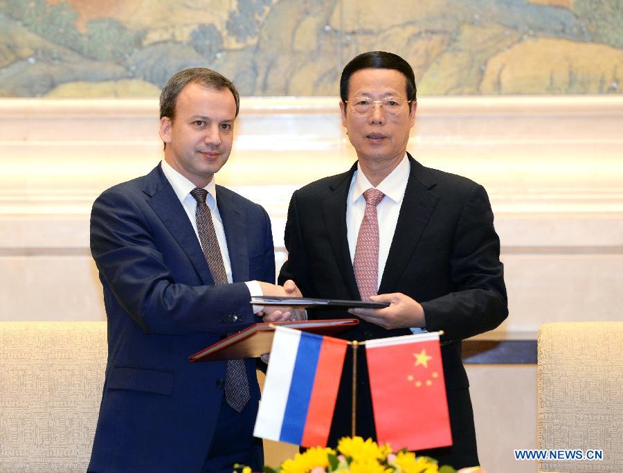 В 2015 году Китай и Россия продолжают плодотворное сотрудничество в энергетической сфере -- китайская газета