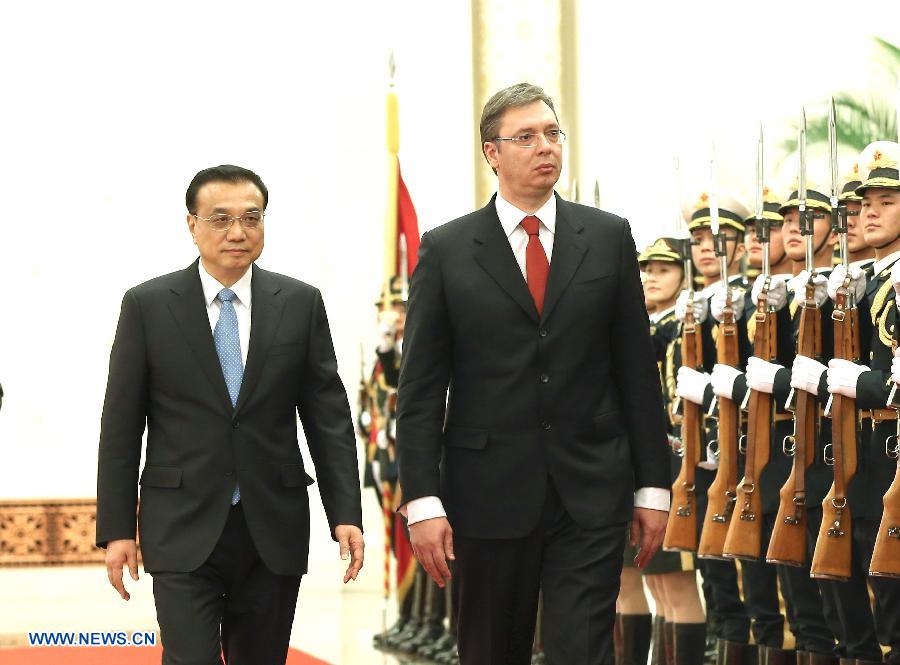 Ли Кэцян встретился с премьер-министром Сербии А. Вучичем