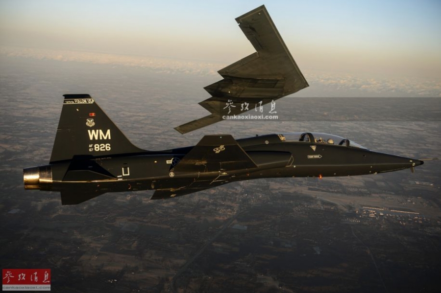 Какой самолет сбил 24 новейших истребителя F-22?