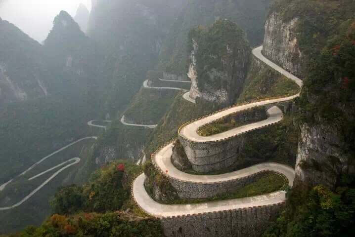 Необычные дорожные сооружения Китая