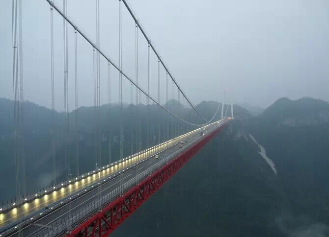 Необычные дорожные сооружения Китая