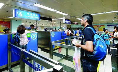 В Шанхае вводится 144-часовой безвизовый режим для транзитных пассажиров