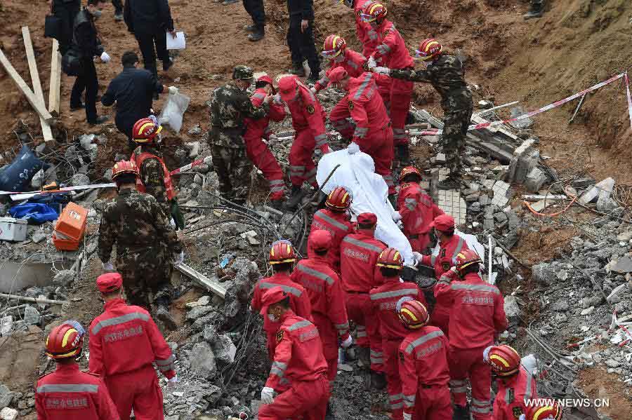 На месте схода оползня в Шэньчжэне обнаружен один уцелевший и тела 4 погибших человек