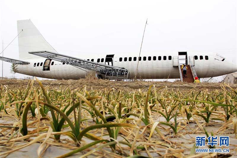 Крестьянин из провинции Хэнань смастерил большой самолёт, похожий на «Боинг-737»