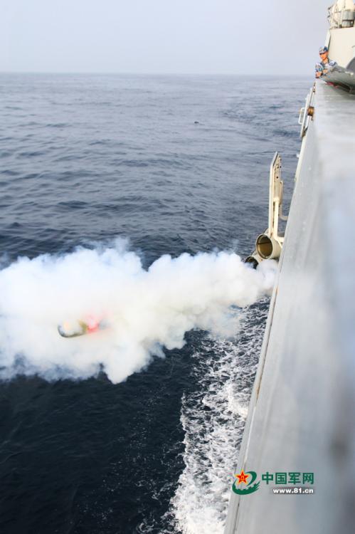 Эсминцы НОАК провели учения на Южно-китайском море