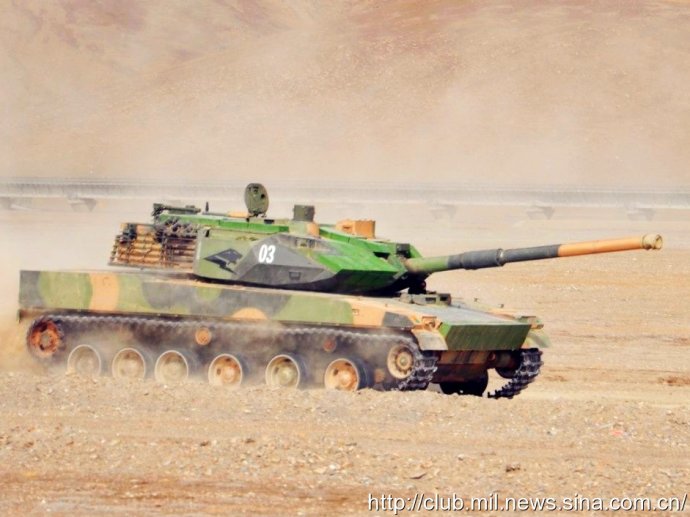 Появились снимки новейшего китайского легкого танка 