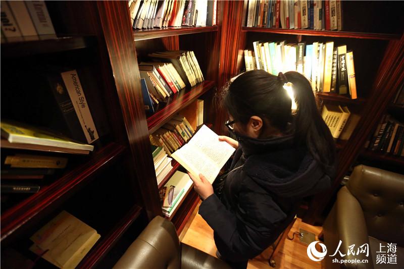 В Шанхае открылась самая высокая в мире библиотека