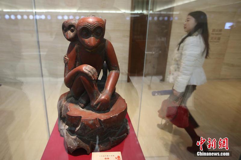Сотни «обезьян-талисманов» выставлены в музее Нанкина