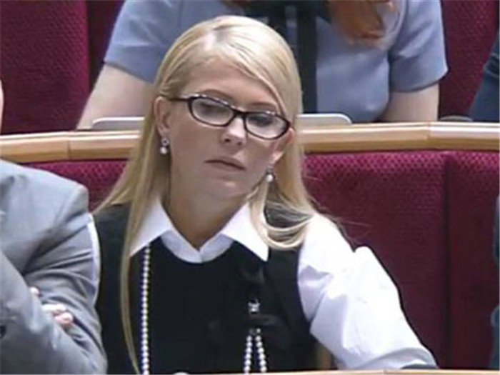 Юлия Тимошенко сменила прическу