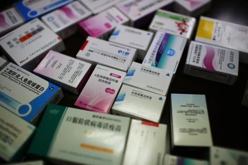 В Китае в связи со скандалом вокруг вакцин задержаны 130 человек, наложен арест на 20 тыс доз вакцин