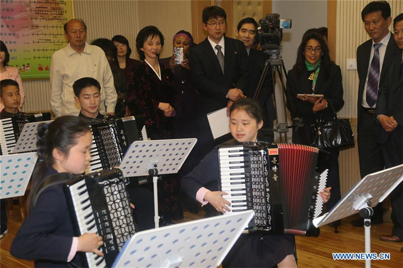 Иностранные дипломаты и представители международных организаций посетили Дворец школьников в Пхеньяне