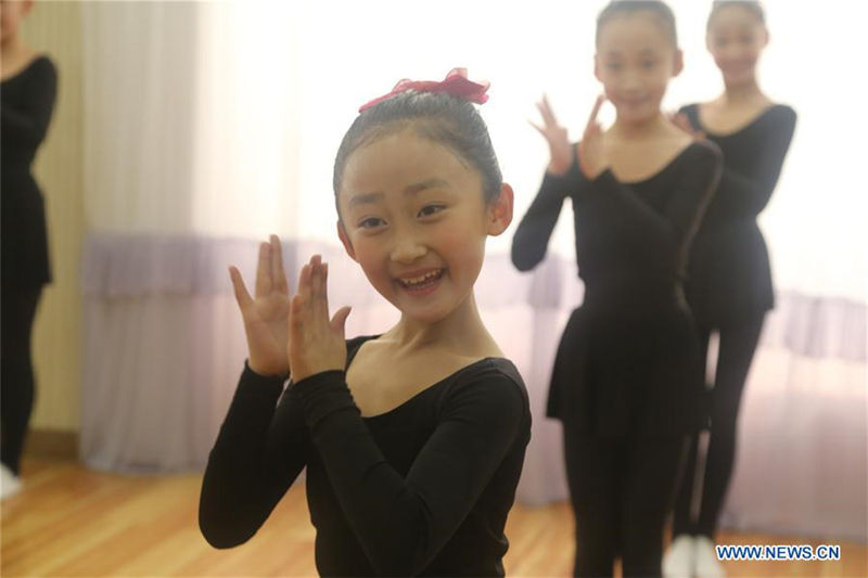 Иностранные дипломаты и представители международных организаций посетили Дворец школьников в Пхеньяне