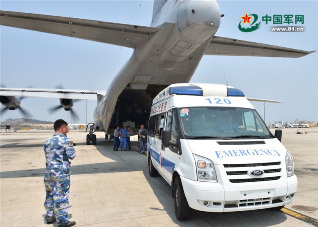 ВМС НОАК направили военный самолет на острова архипелага Наньша для транспортировки больных рабочих