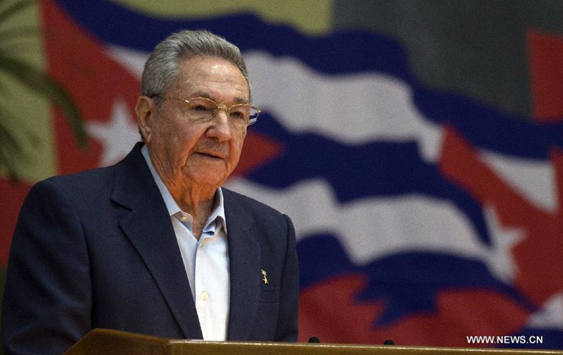 Рауль Кастро остался на посту главы Компартии Кубы