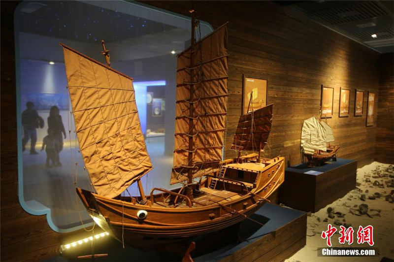В Нанкине открылась выставка предметов с затонувшего 800 лет назад судна династии Южная Сун