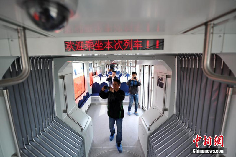 Первый в мире гибридный трамвай на водородном топливе сошел с конвейера в города Таншань