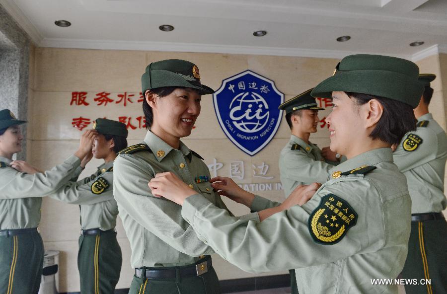Вооруженная полиция Китая перешла на новую форму