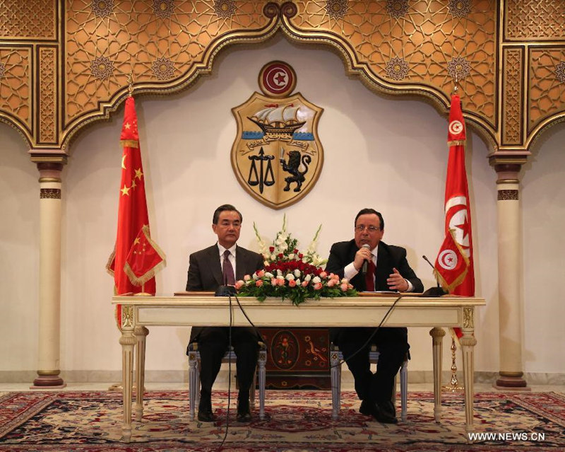 Ван И провел переговоры с министром иностранных дел Туниса