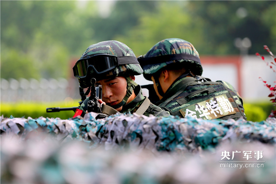 Войска вооруженной полиции тренируются для обеспечения безопасности саммита G20